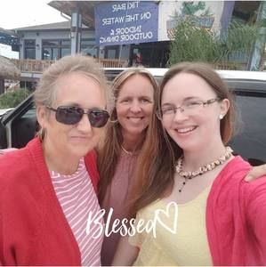 Meet your Posher, Kathlene